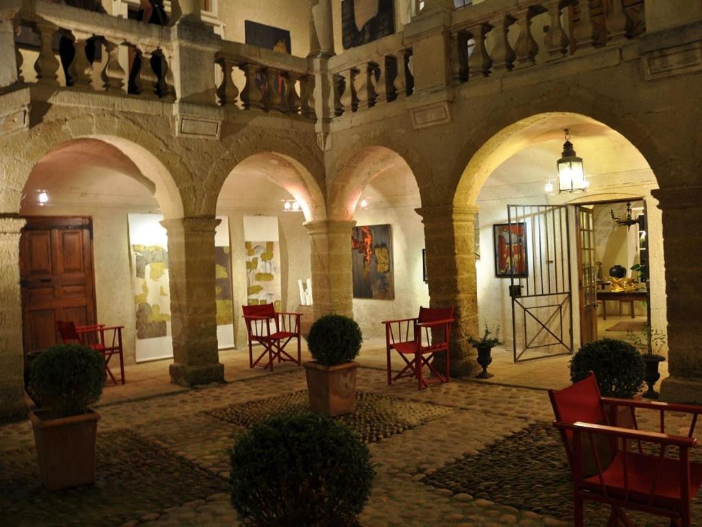 Chambres D'Hotes Chateau Beaupre Saint-Laurent-des-Arbres Exteriör bild