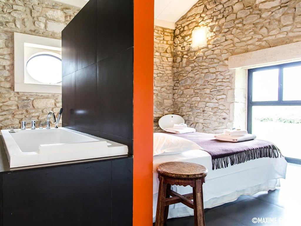 Chambres D'Hotes Chateau Beaupre Saint-Laurent-des-Arbres Exteriör bild